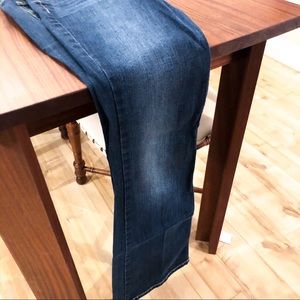 518 Super Low BootCut Levi’s